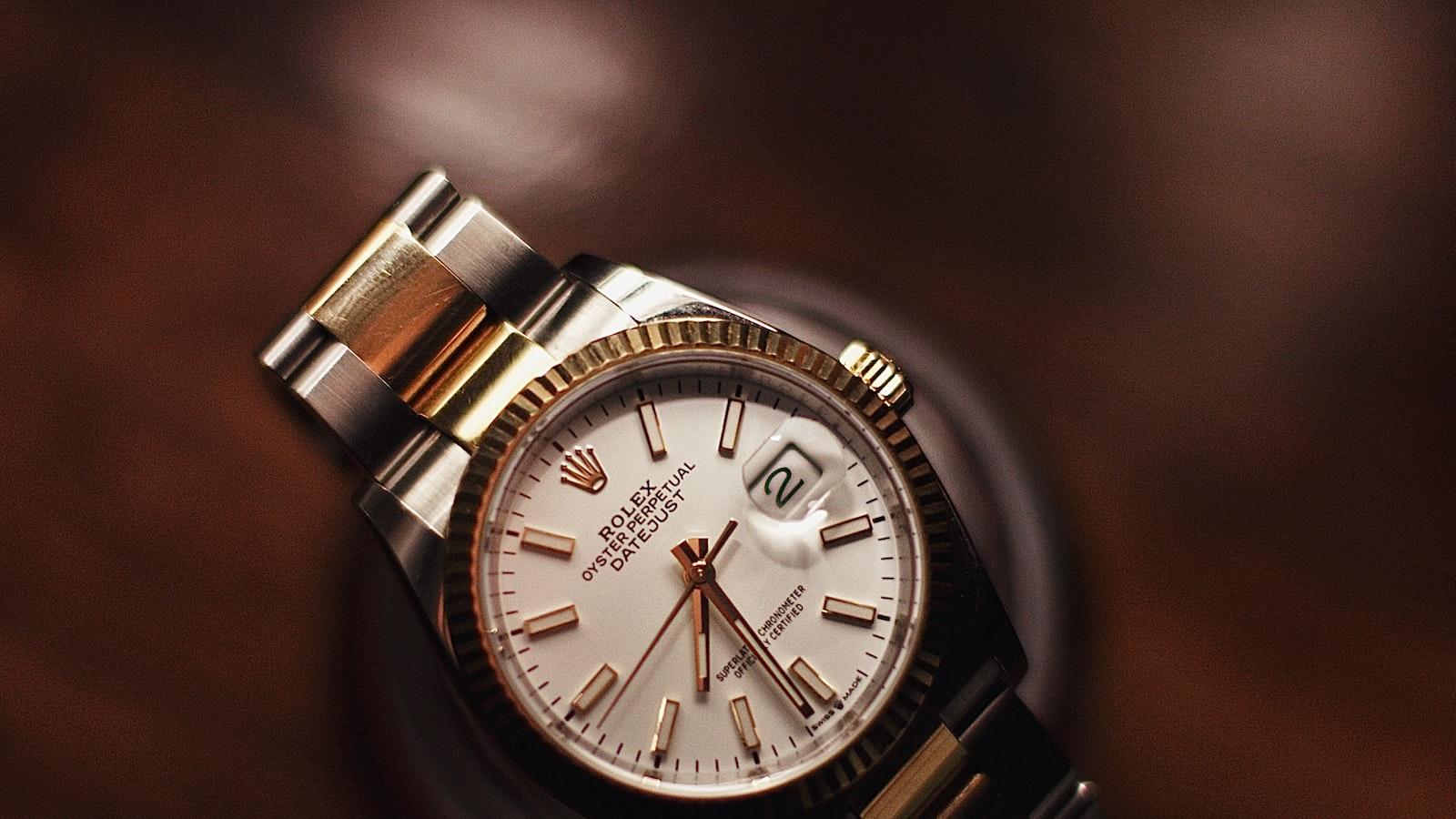 Watches as ⁤timeless fashion​ statements